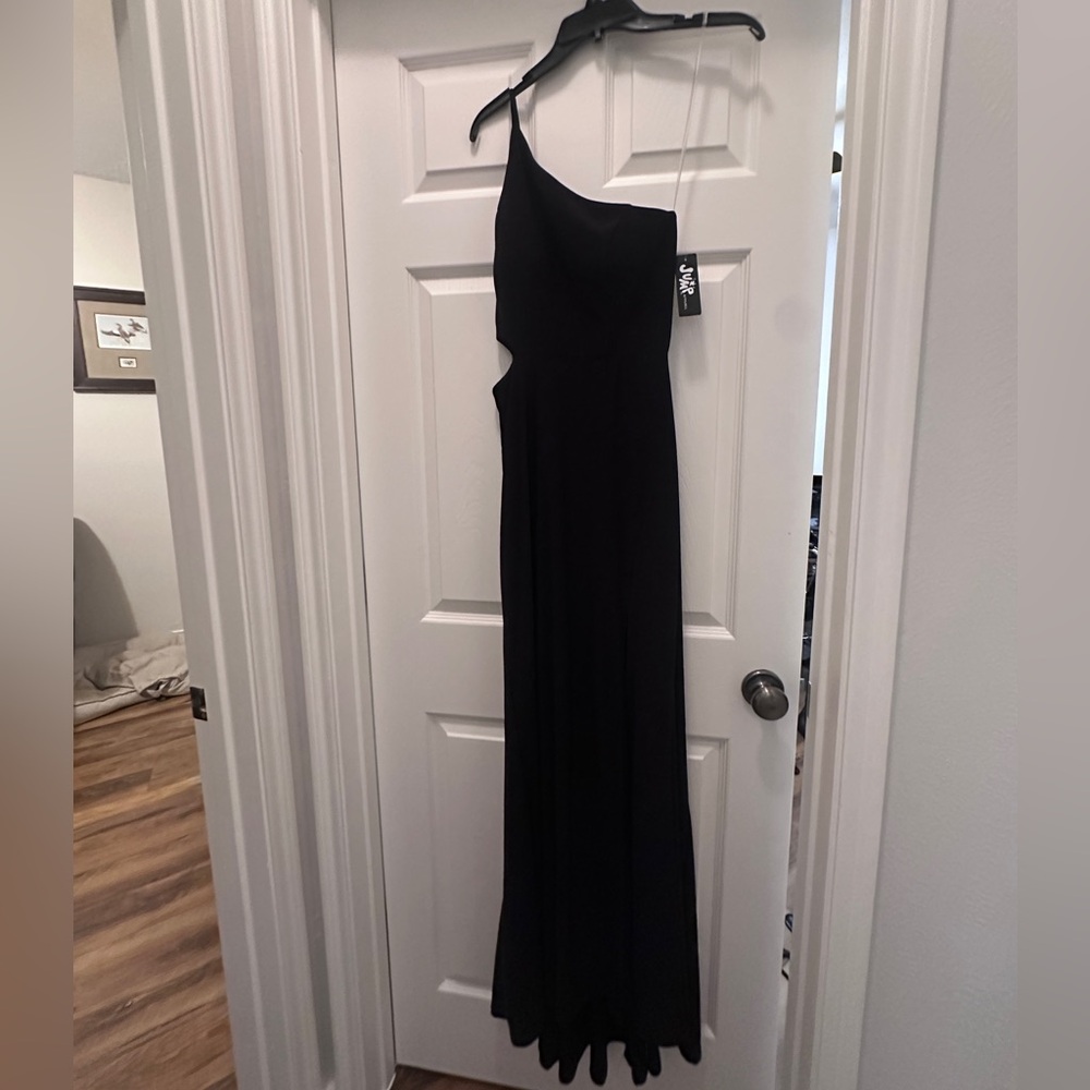 NWT black one shoulder maxi gown